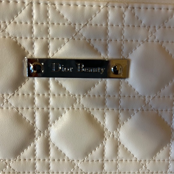 Dior quilted white PVC make up bag. - Picture 2 of 3
